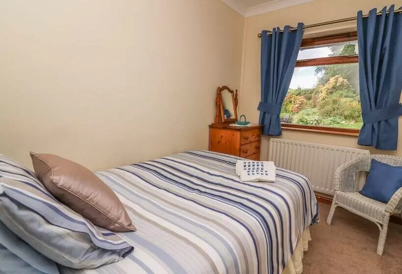 Drainbyrion Farm House