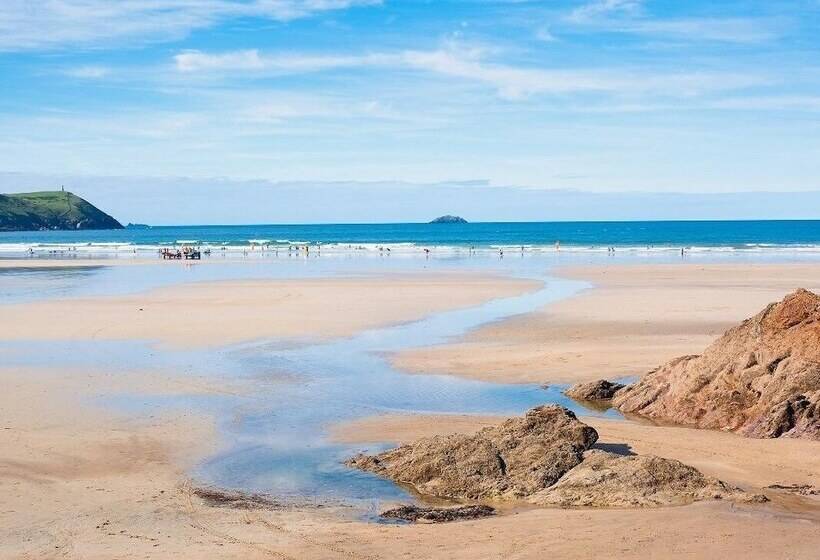 Higher Kernick Stable