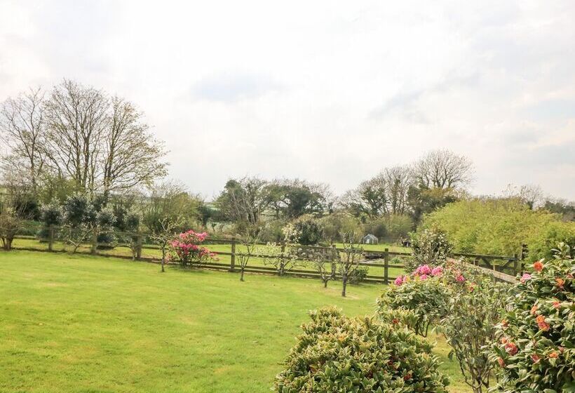 Higher Kernick Stable