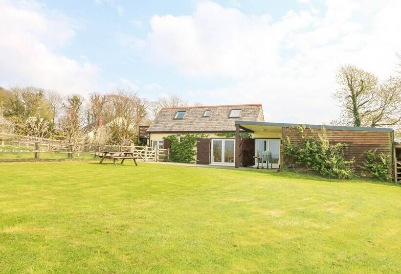 Higher Kernick Stable