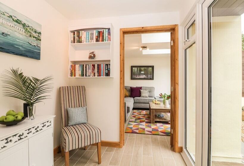 Higher Kernick Stable