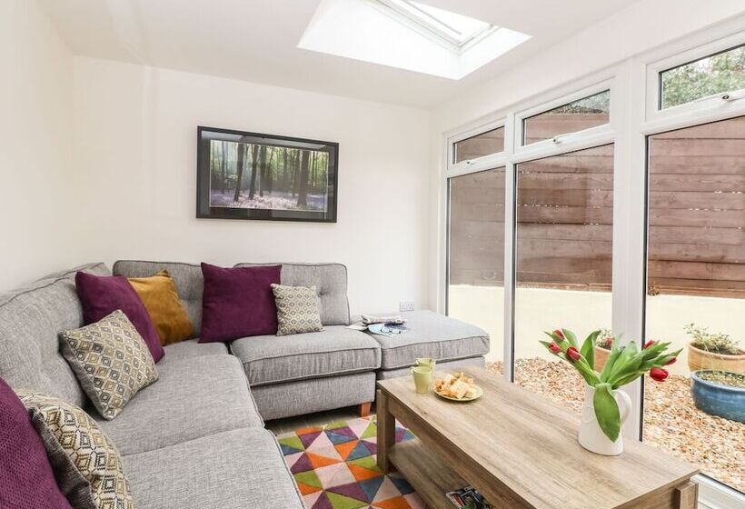 Higher Kernick Stable