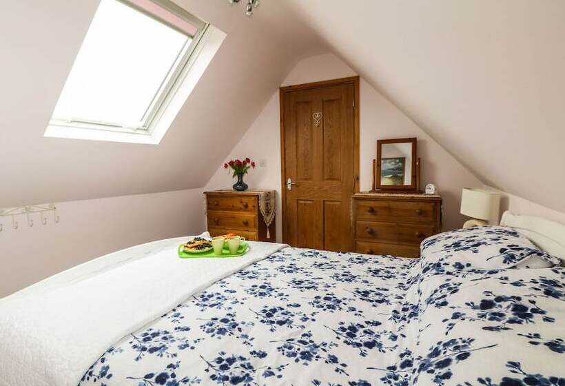 Higher Kernick Stable