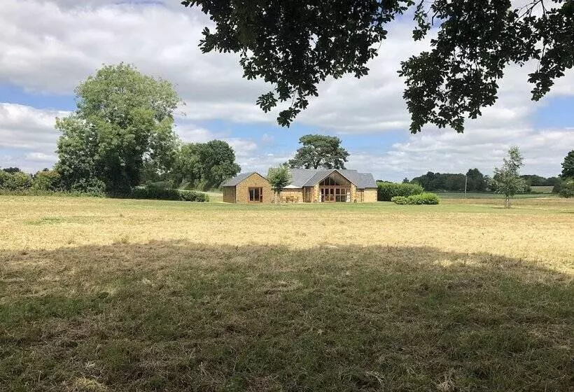 Hook Norton Barn