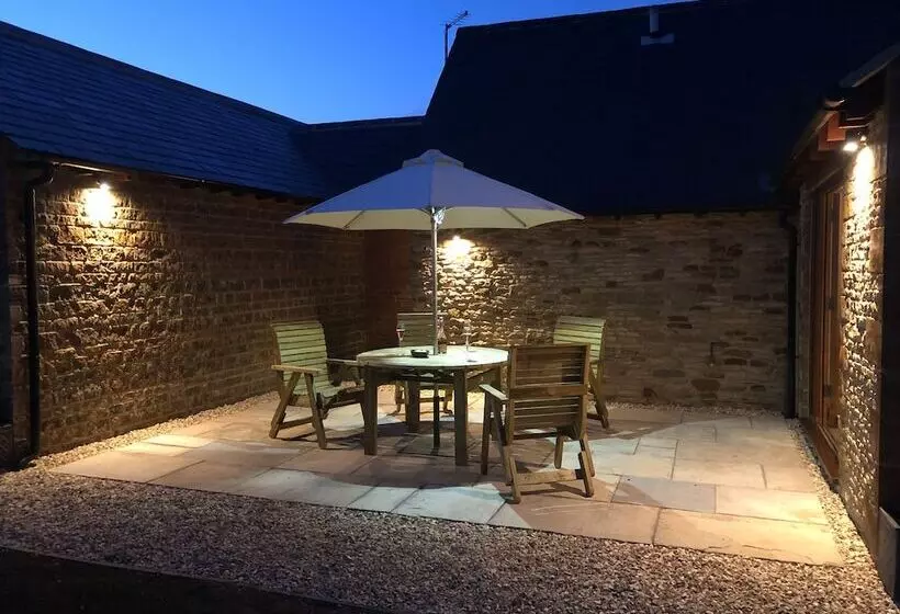 Hook Norton Barn