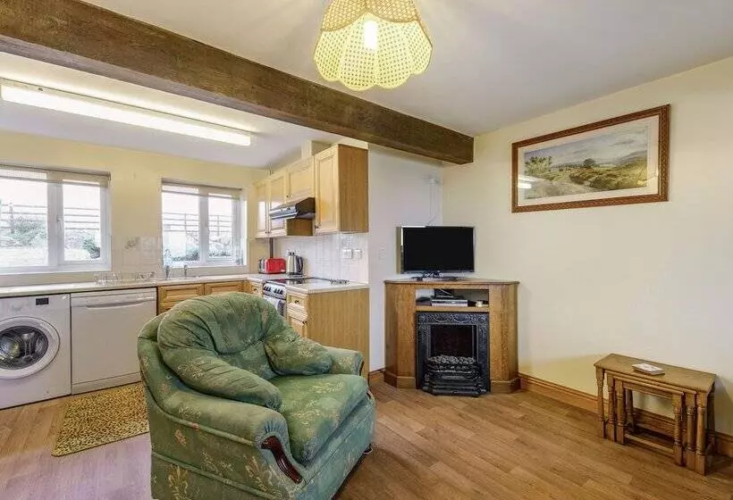 Lark's Rise Cottage