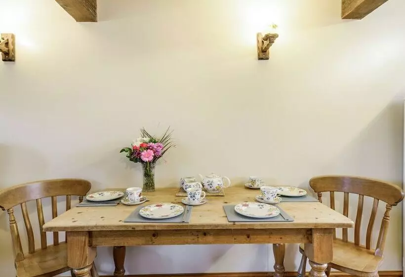 Lark's Rise Cottage