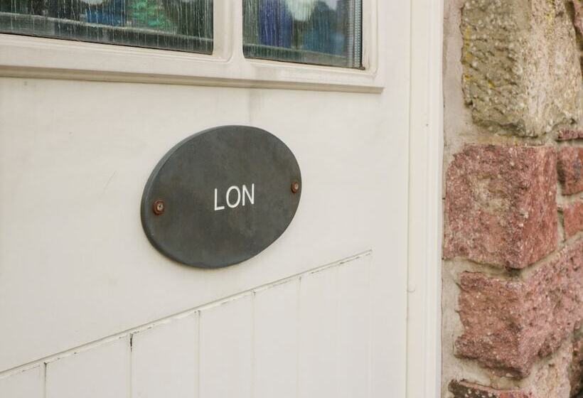 Lon Cottage