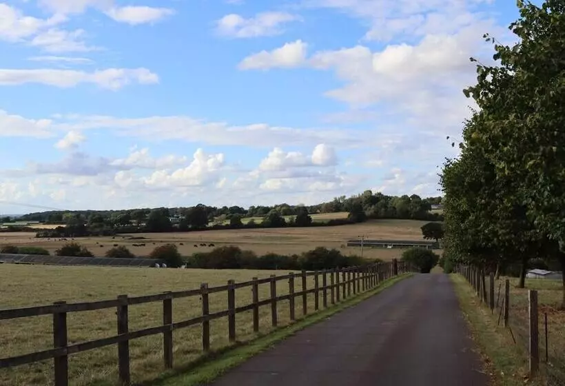 Oxen Cottage @ Nables Farm