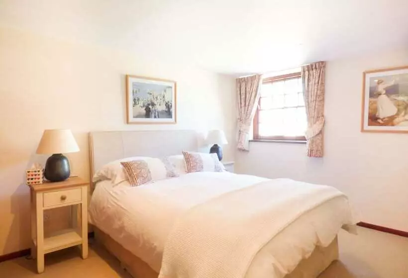 Parlour Cottage
