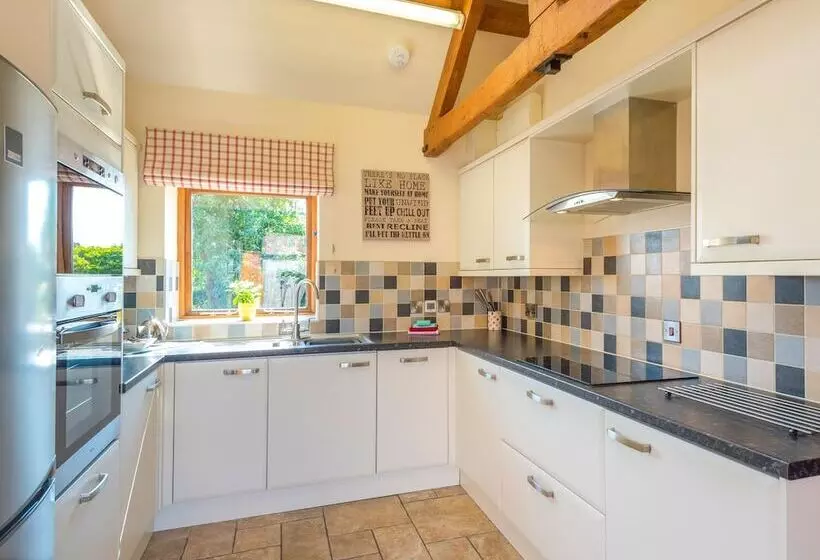 Parrs Meadow Cottage