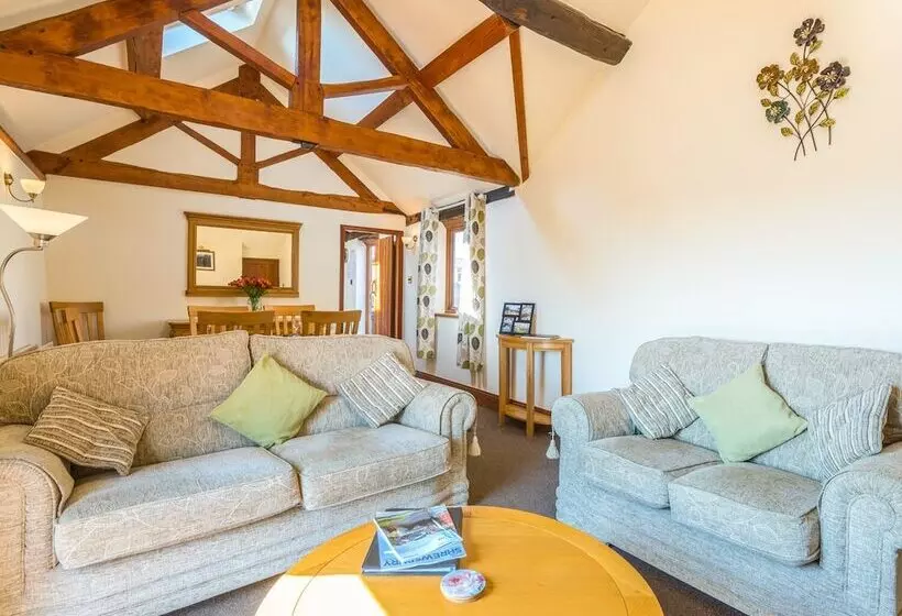 Parrs Meadow Cottage