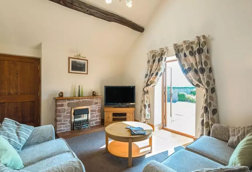 Parrs Meadow Cottage