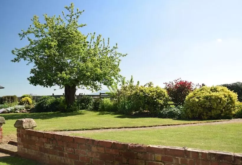 Parrs Meadow Cottage