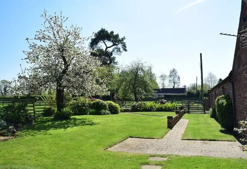 Parrs Meadow Cottage