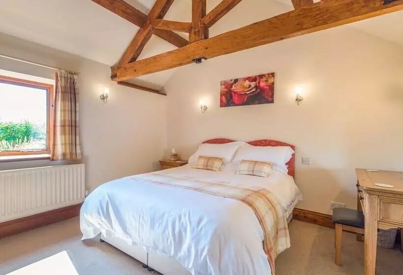 Parrs Meadow Cottage