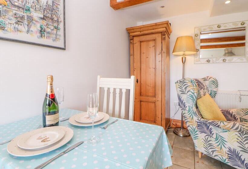 School House Cottage