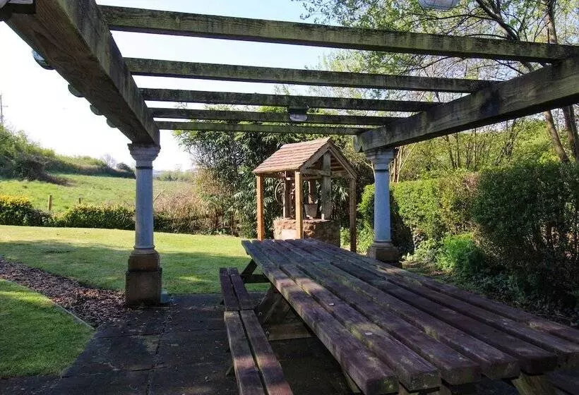 Shells Cottage