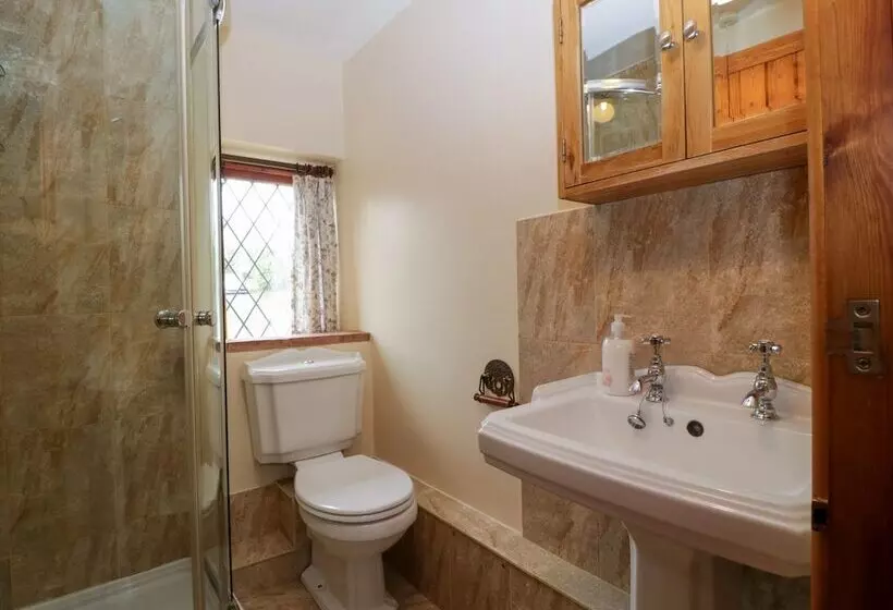 Shells Cottage