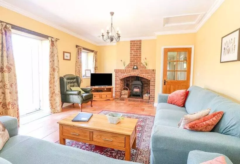 The Meadows Cottage
