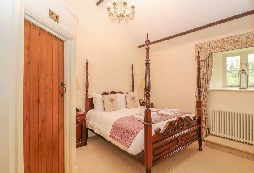 The Tack Room Cottage