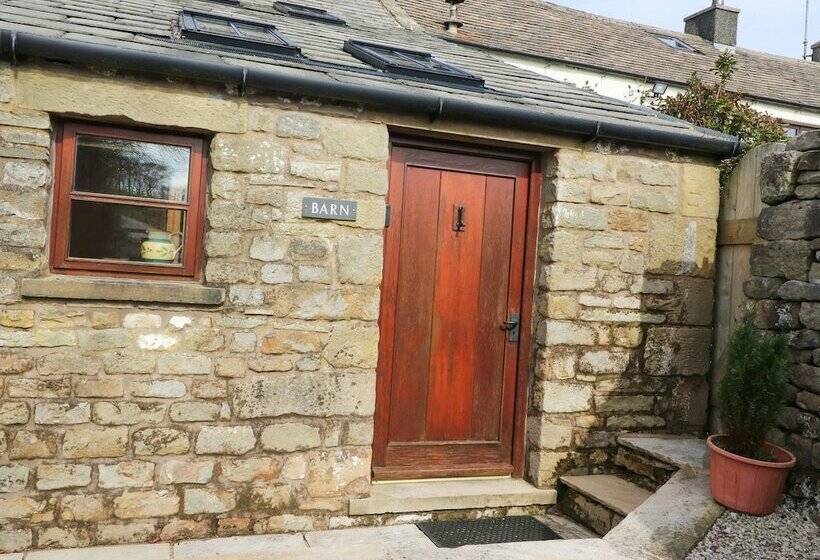 Usherwoods Barn