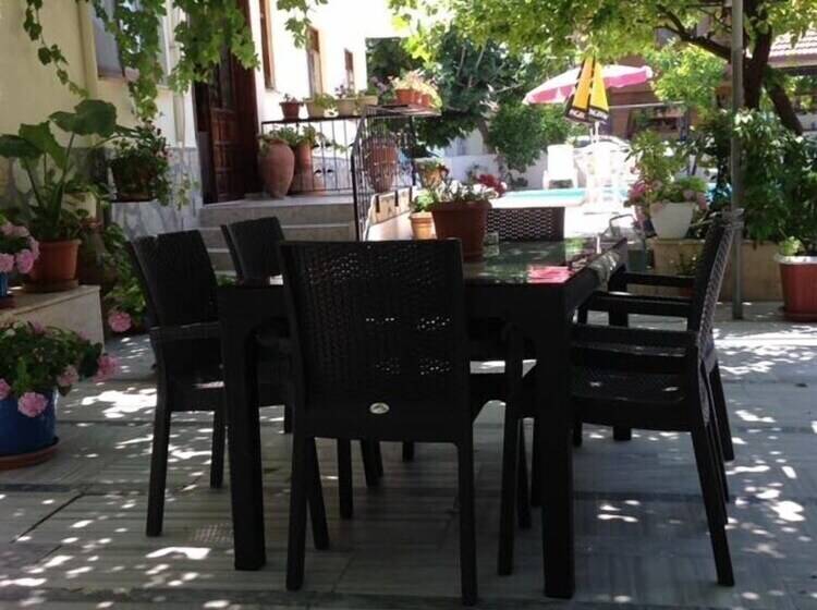 Hostel Kristal Pansiyon