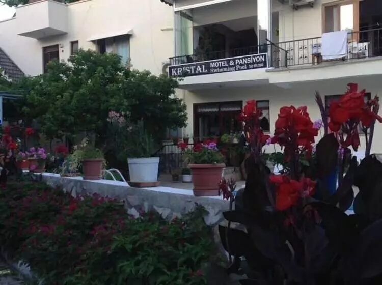 Retkeilymaja Kristal Pansiyon