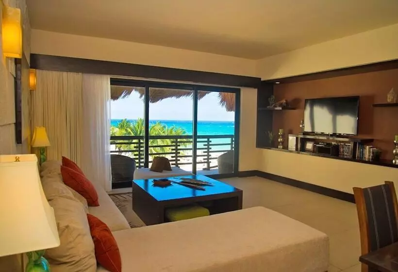 Aldea Thai 312 By Prp