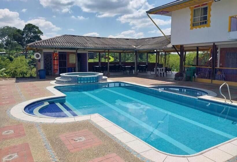 تختخواب و صبحانه Finca Tradicional La Colonia