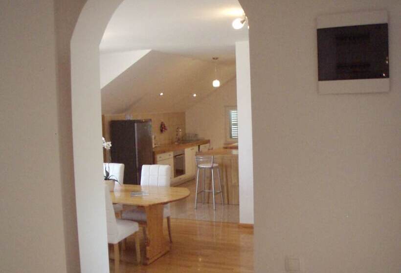 Captain S Villa Sokol