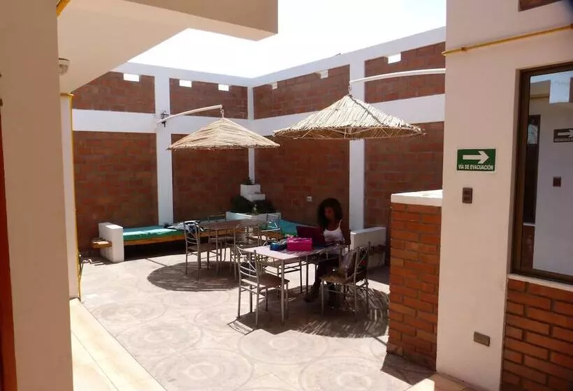 Hostal Las Acacias