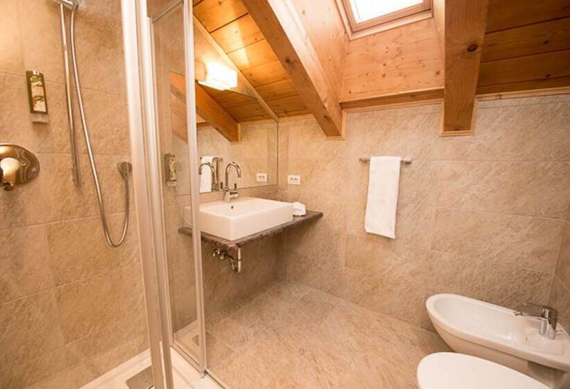 פונדק Mahlknechthuette Seiseralm