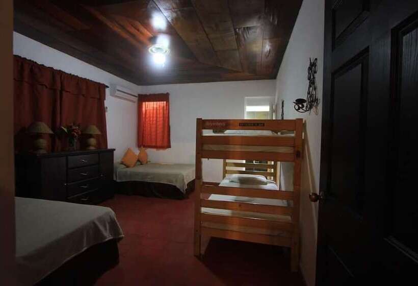 هتل Atlakamani Surfing Resort