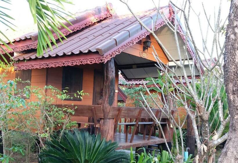 Hotel Baan Suan Phetphraewa Resort