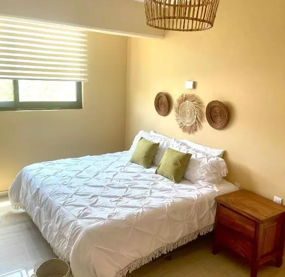 ホテル Searena San Pancho