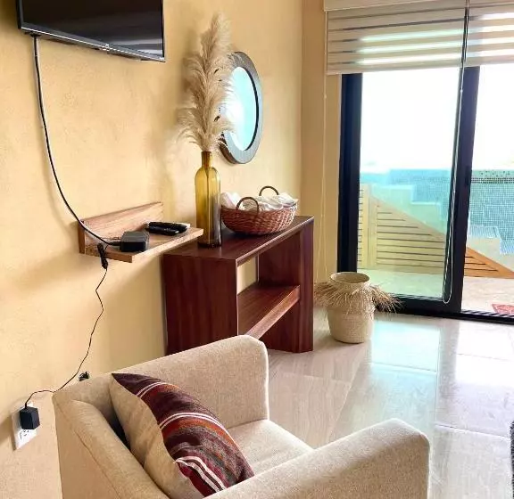 ホテル Searena San Pancho