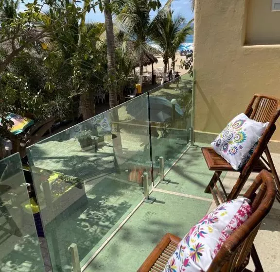 ホテル Searena San Pancho