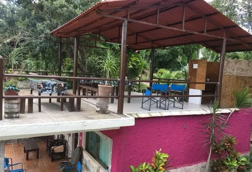 Hotelli Cabañas Marias