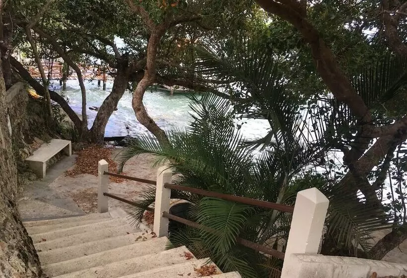 Hotelli Cabañas Marias