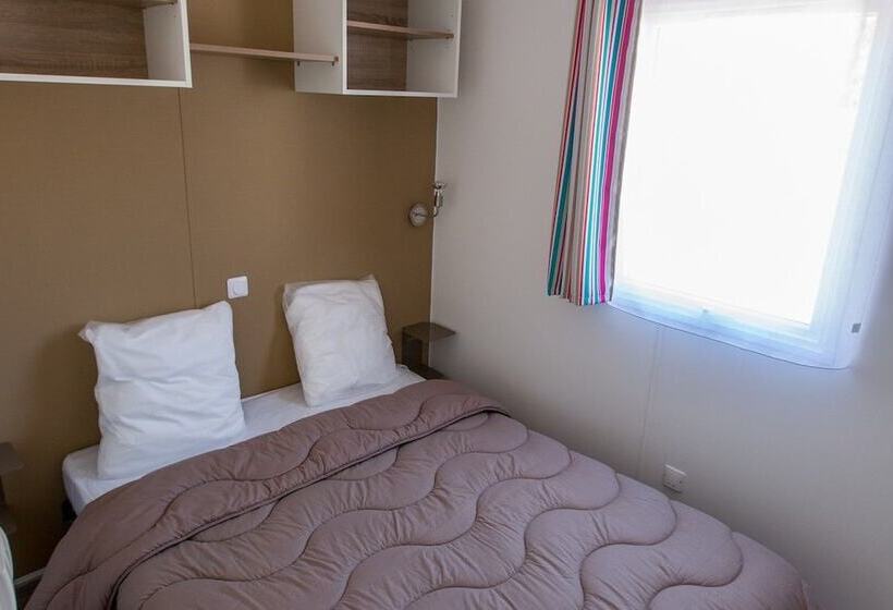 בית מלון כפרי Camping La Palmyre Estanquet