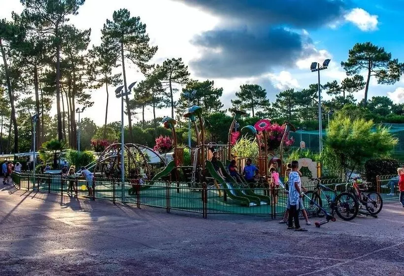 ホテル Camping La Palmyre Estanquet