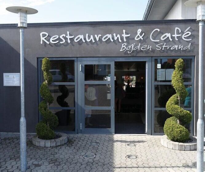 فندق First Camp Bøjden Strand