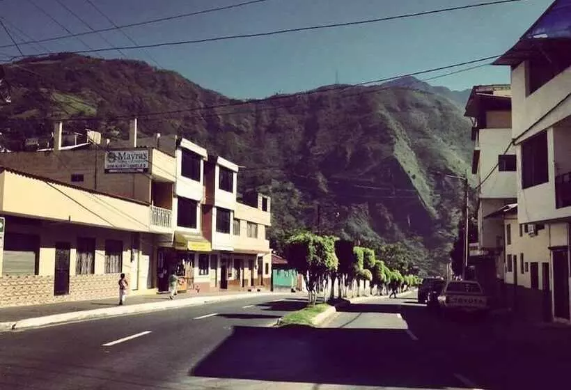 Hotelli Mayra S Spanish School