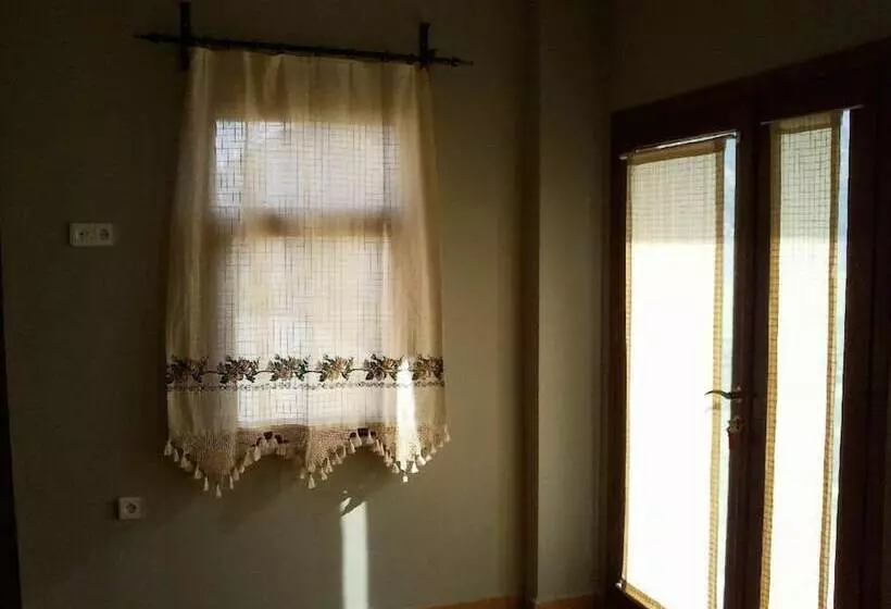 ホテル Nemrut Kervansaray