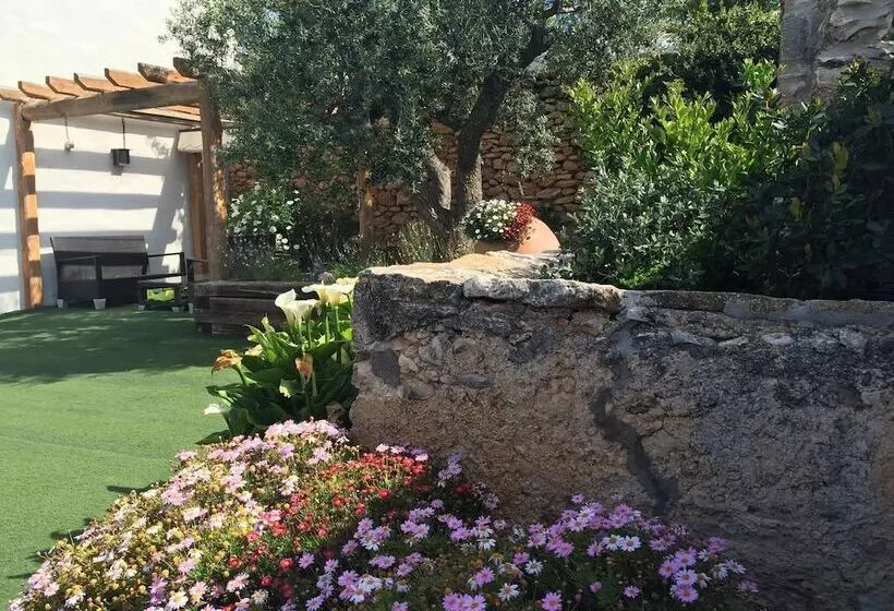 Maaseutuhotelli Mas Llagostera