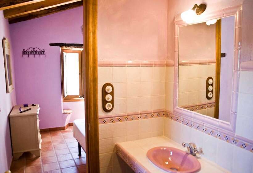 هتل روستایی Mas Llagostera