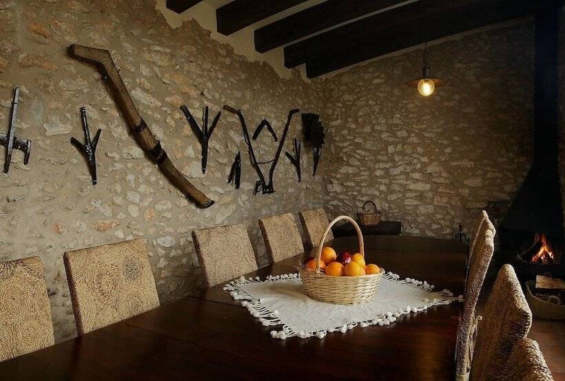 هتل روستایی Mas Llagostera