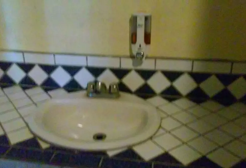 Lunas Hostel