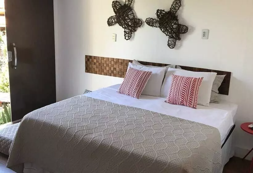 پانسیون Aloha Suites